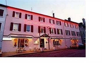 Citotel Hotel Le Commerce Sévérac-le-Château Екстериор снимка